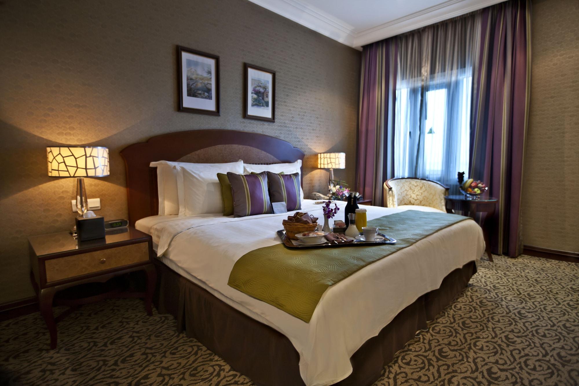 Grand Regency Doha, Trademark Collection By Wyndham Екстер'єр фото A bedroom at the hotel