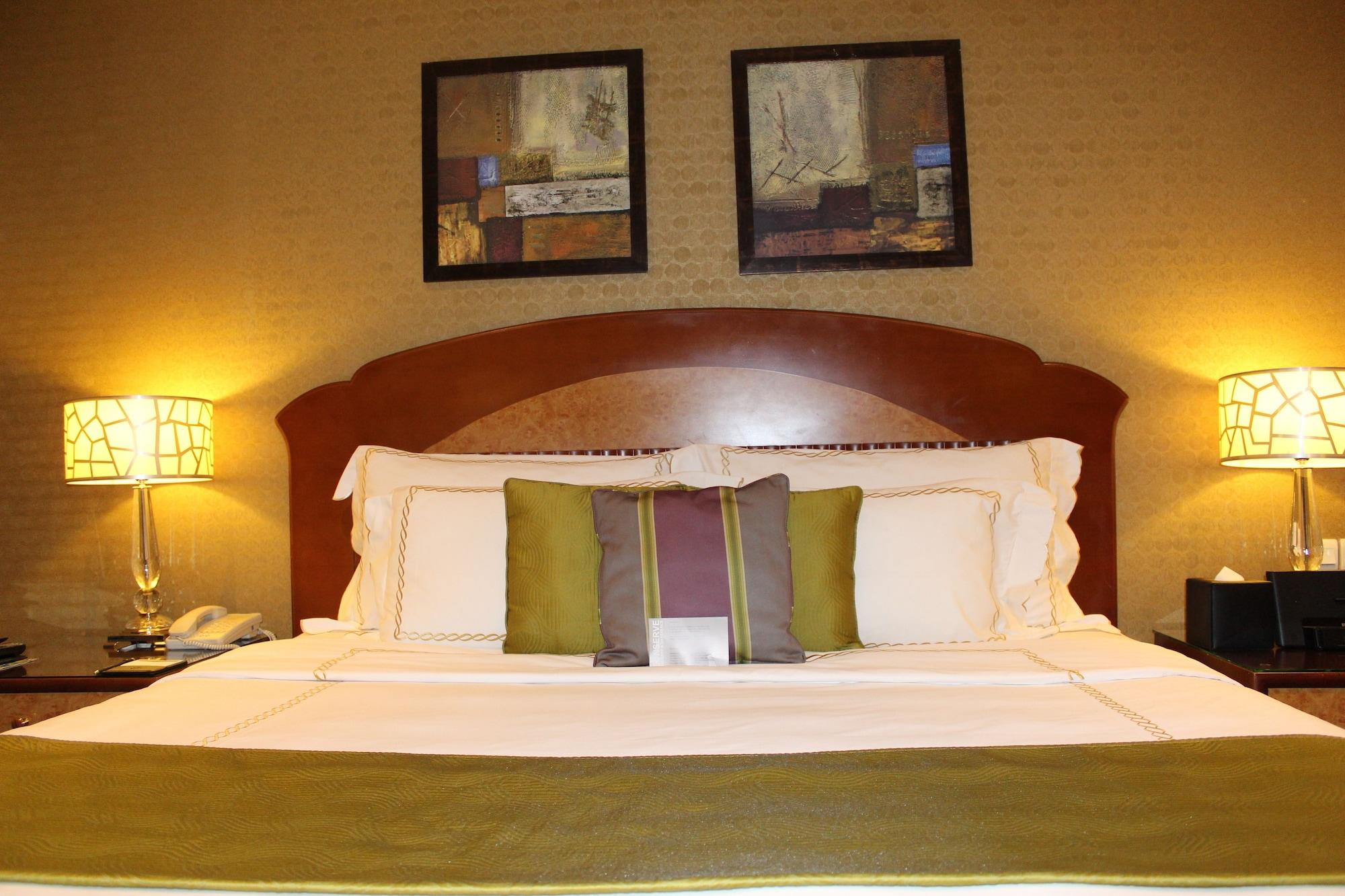 Grand Regency Doha, Trademark Collection By Wyndham Екстер'єр фото A bedroom at the hotel