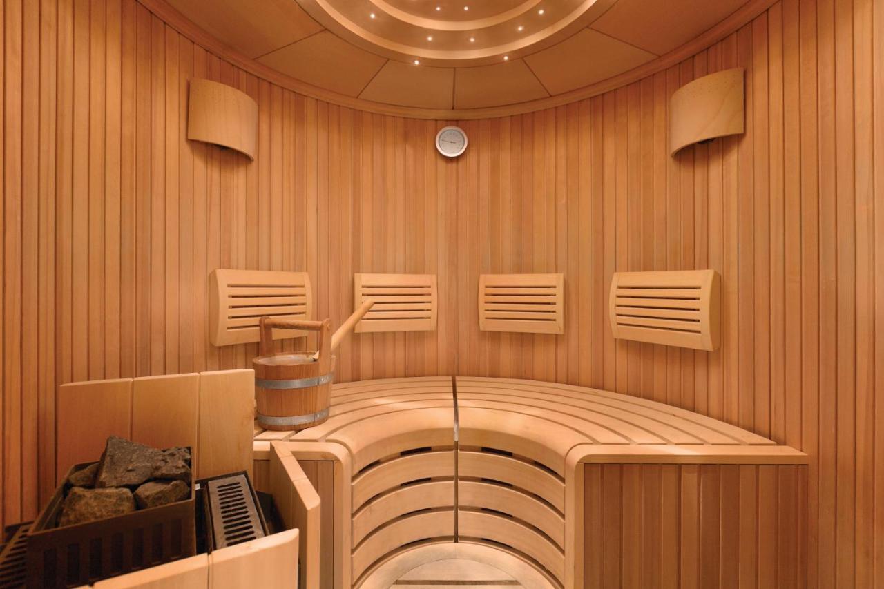 Grand Regency Doha, Trademark Collection By Wyndham Екстер'єр фото A modern Finnish sauna